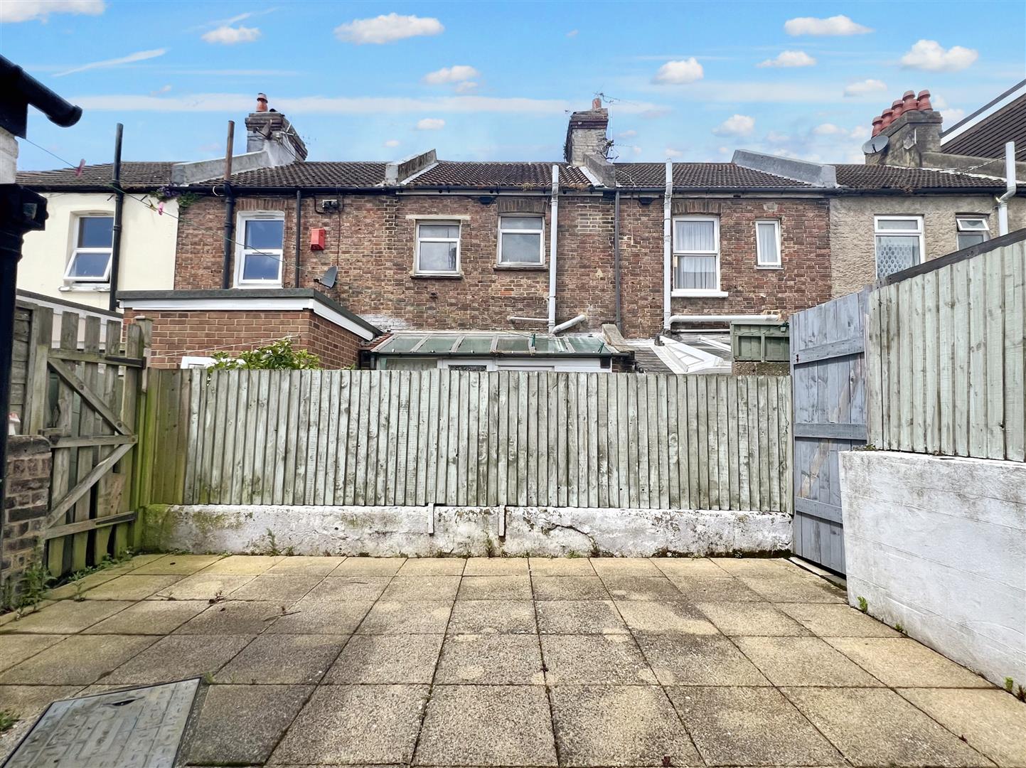 Property Details for Melbourne Road, Eastbourne Town Property Estate